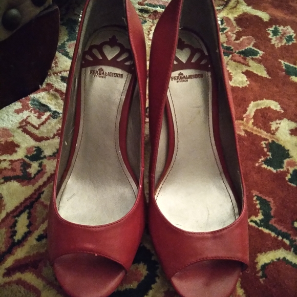 Fergilious - Picture 2 of 3